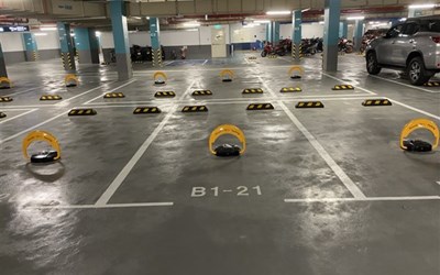 TECHPRO cung cấp và lắp đặt Thiết bị khóa đỗ xe Thông minh Parking Plock 2 cho tòa nhà Empice City